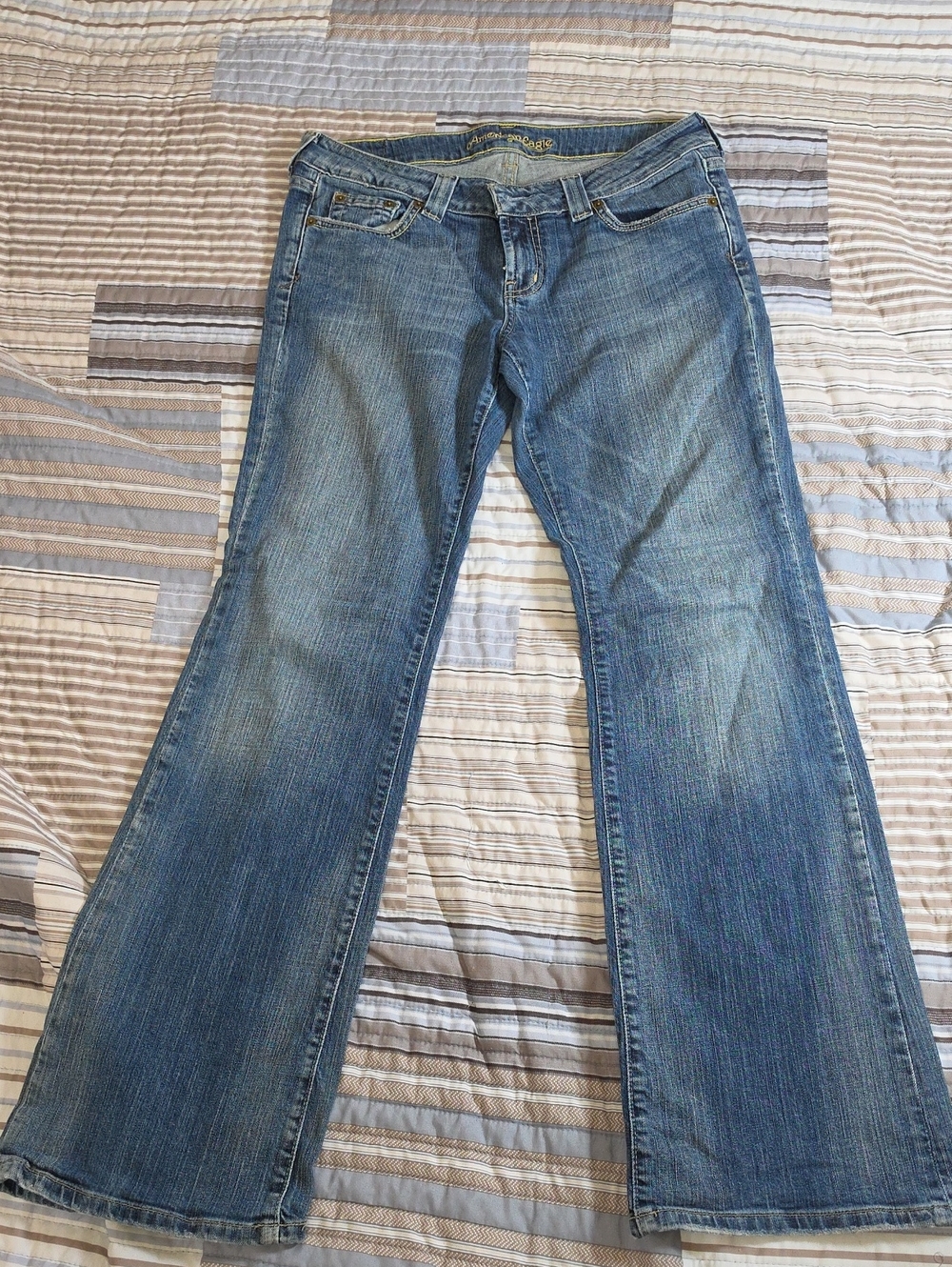 American Eagle Women’s Blue Bootcut Jeans